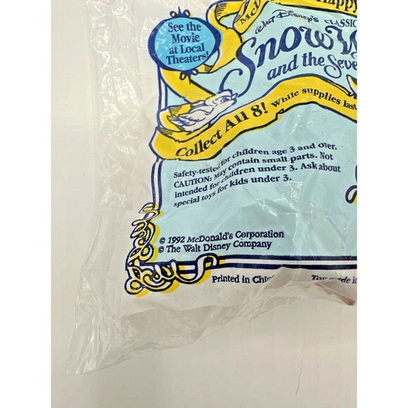 Disney 1992 McDonald’s Happy Meal Toy – Snow White Sleepy Dwarf (Sealed) - Picture 7 of 9